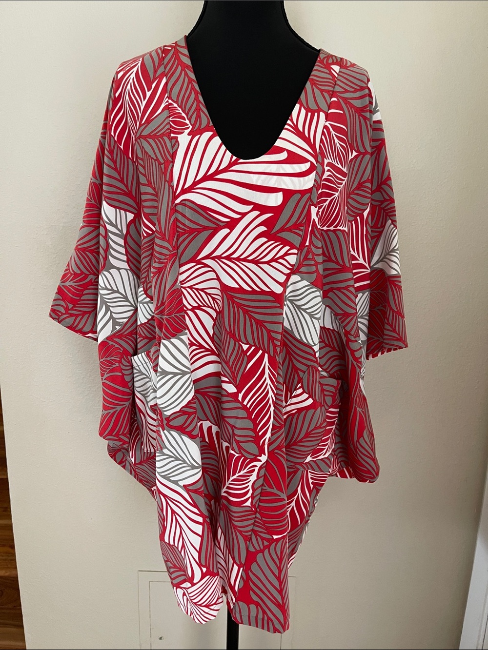 NWT Manuhealii Poipu Dress Kuluʻi Red Coral XS-S